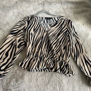 Sanctuary xs “All Nighter” leopard print blouse
